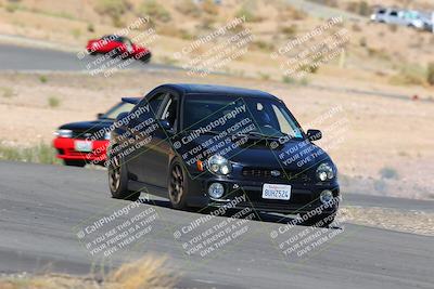 media/Oct-01-2022-Team Topak Racing (Sat) [[f860fb51be]]/2-Inter Low 2/session 2 turn 11/